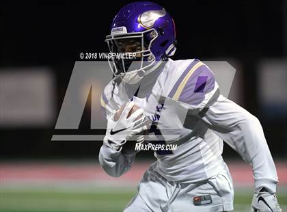 Thumbnail 2 in Puyallup vs. Mount Si (WIAA 4A Quarterfinal) photogallery.