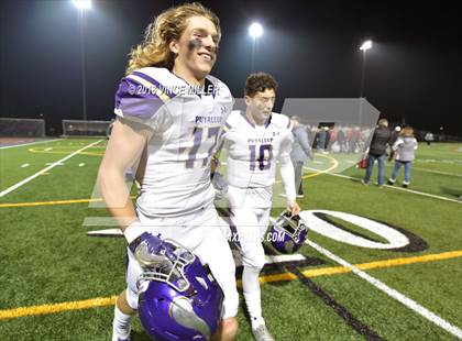 Thumbnail 3 in Puyallup vs. Mount Si (WIAA 4A Quarterfinal) photogallery.