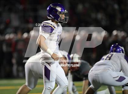 Thumbnail 3 in Puyallup vs. Mount Si (WIAA 4A Quarterfinal) photogallery.