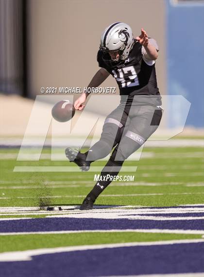 Thumbnail 2 in Prosper vs. Guyer (UIL 6A Division 2 Quarterfinal) photogallery.