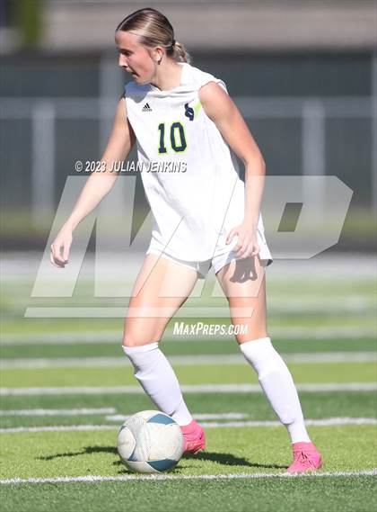 Thumbnail 3 in Owyhee vs. Mountain View- IDHSAA 5A Championship Quarterfinal photogallery.