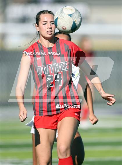 Thumbnail 2 in Owyhee vs. Mountain View- IDHSAA 5A Championship Quarterfinal photogallery.