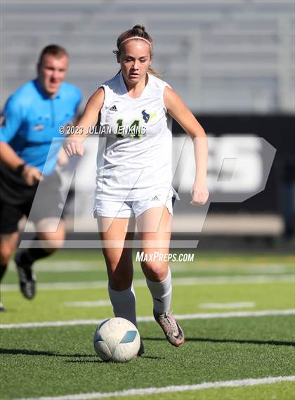 Thumbnail 3 in Owyhee vs. Mountain View- IDHSAA 5A Championship Quarterfinal photogallery.