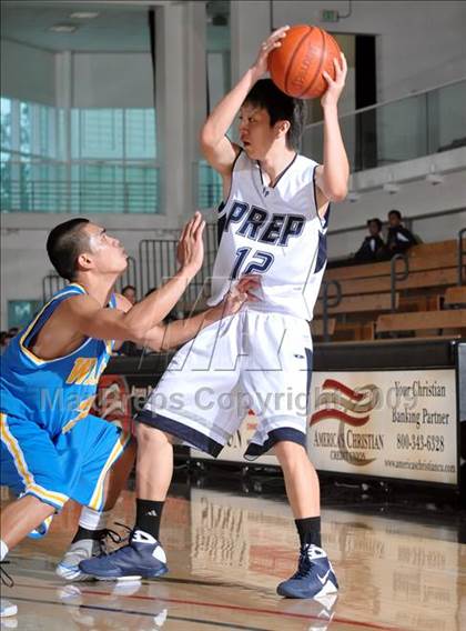 Thumbnail 2 in Flintridge Prep vs. Walnut (So Cal Shootout) photogallery.