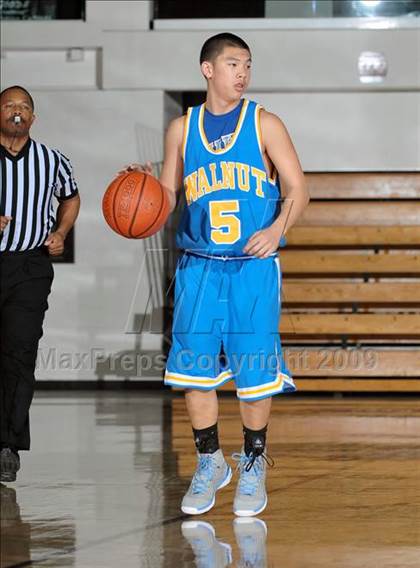 Thumbnail 1 in Flintridge Prep vs. Walnut (So Cal Shootout) photogallery.
