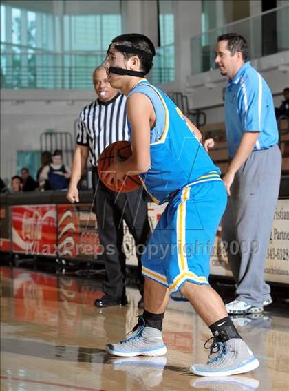 Thumbnail 1 in Flintridge Prep vs. Walnut (So Cal Shootout) photogallery.