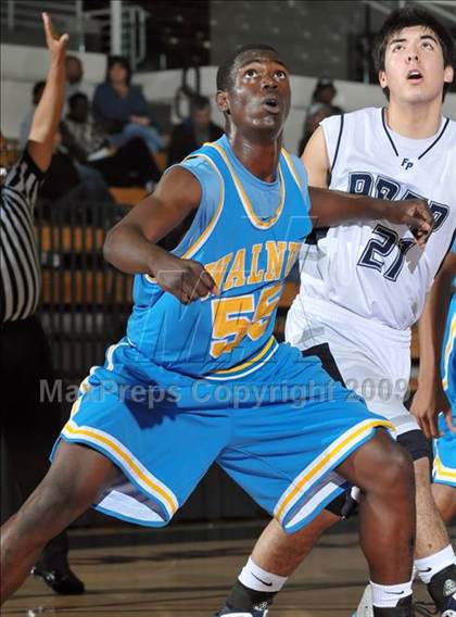 Thumbnail 3 in Flintridge Prep vs. Walnut (So Cal Shootout) photogallery.