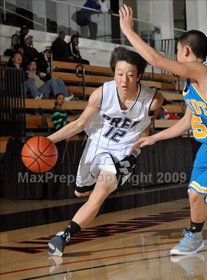 Thumbnail 3 in Flintridge Prep vs. Walnut (So Cal Shootout) photogallery.
