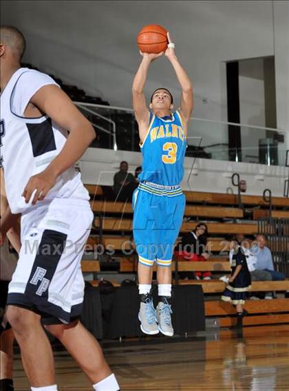 Thumbnail 3 in Flintridge Prep vs. Walnut (So Cal Shootout) photogallery.