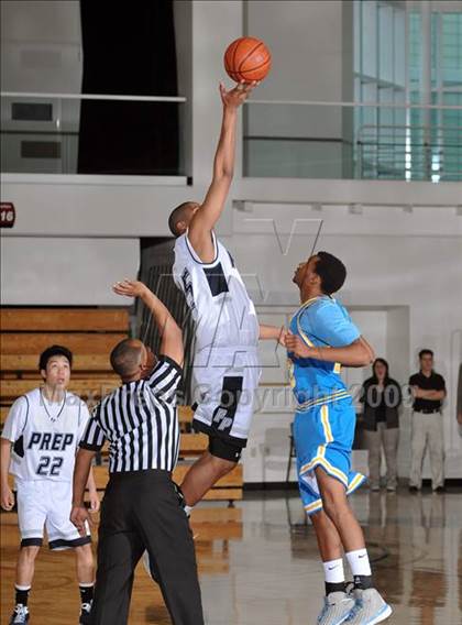 Thumbnail 2 in Flintridge Prep vs. Walnut (So Cal Shootout) photogallery.