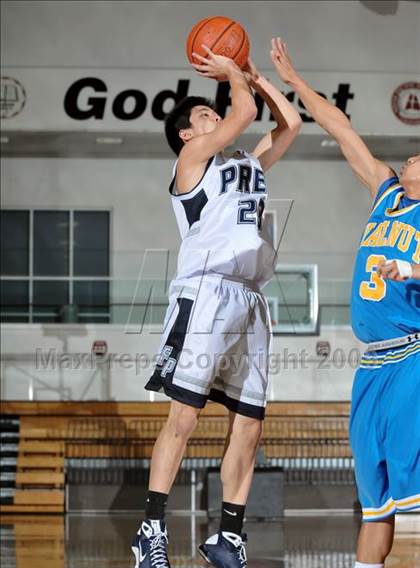 Thumbnail 2 in Flintridge Prep vs. Walnut (So Cal Shootout) photogallery.