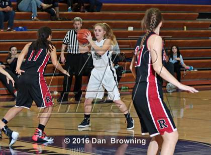 Thumbnail 2 in Ravenwood vs. Farragut (Winterfest Shootout) photogallery.