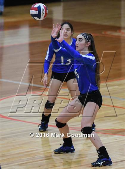 Thumbnail 2 in Katy Taylor @ Seven Lakes photogallery.