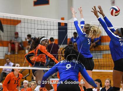 Thumbnail 2 in Katy Taylor @ Seven Lakes photogallery.