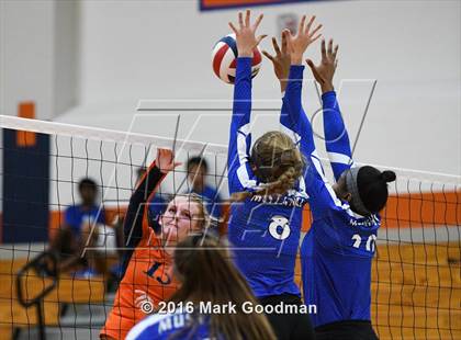 Thumbnail 2 in Katy Taylor @ Seven Lakes photogallery.