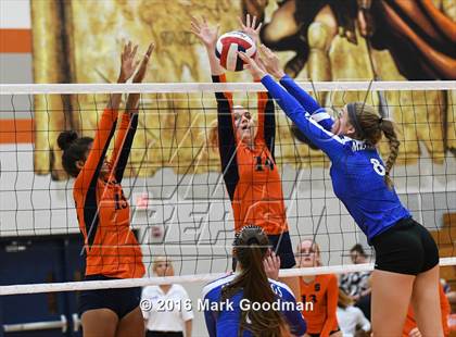 Thumbnail 3 in Katy Taylor @ Seven Lakes photogallery.