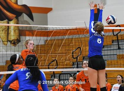 Thumbnail 2 in Katy Taylor @ Seven Lakes photogallery.