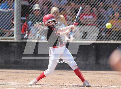 Thumbnail 3 in Mountain Ridge vs. Spanish Fork (UHSAA 5A Final) photogallery.