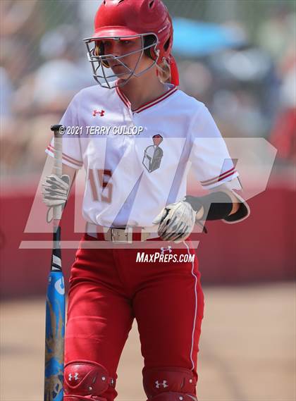 Thumbnail 1 in Mountain Ridge vs. Spanish Fork (UHSAA 5A Final) photogallery.