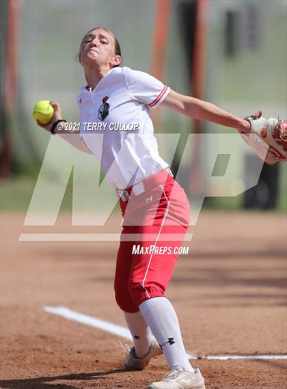 Thumbnail 3 in Mountain Ridge vs. Spanish Fork (UHSAA 5A Final) photogallery.