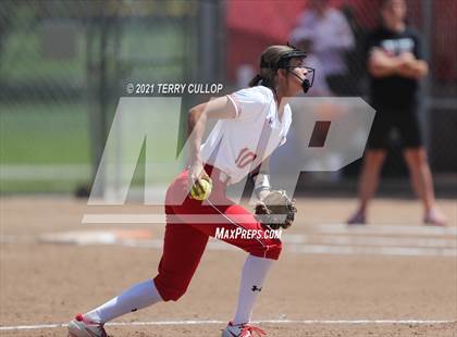 Thumbnail 2 in Mountain Ridge vs. Spanish Fork (UHSAA 5A Final) photogallery.