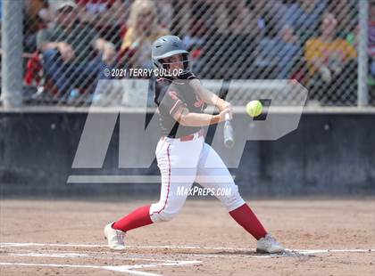 Thumbnail 3 in Mountain Ridge vs. Spanish Fork (UHSAA 5A Final) photogallery.