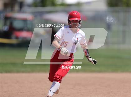 Thumbnail 2 in Mountain Ridge vs. Spanish Fork (UHSAA 5A Final) photogallery.
