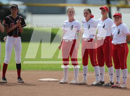 Thumbnail 1 in Mountain Ridge vs. Spanish Fork (UHSAA 5A Final) photogallery.