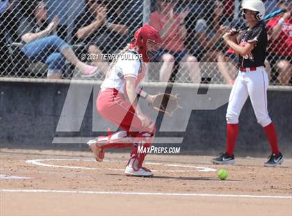 Thumbnail 1 in Mountain Ridge vs. Spanish Fork (UHSAA 5A Final) photogallery.