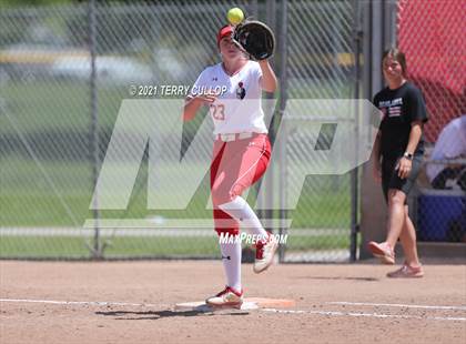 Thumbnail 3 in Mountain Ridge vs. Spanish Fork (UHSAA 5A Final) photogallery.