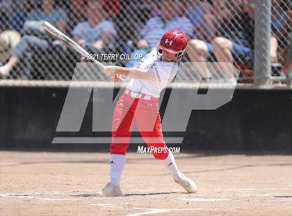 Thumbnail 2 in Mountain Ridge vs. Spanish Fork (UHSAA 5A Final) photogallery.