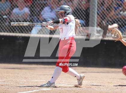 Thumbnail 1 in Mountain Ridge vs. Spanish Fork (UHSAA 5A Final) photogallery.