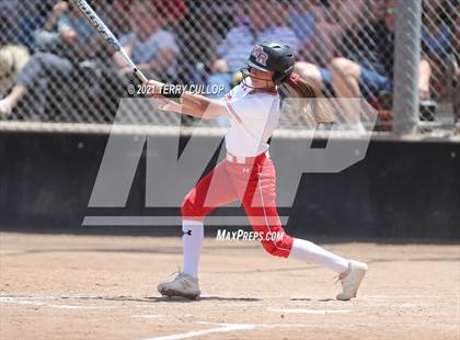 Thumbnail 1 in Mountain Ridge vs. Spanish Fork (UHSAA 5A Final) photogallery.