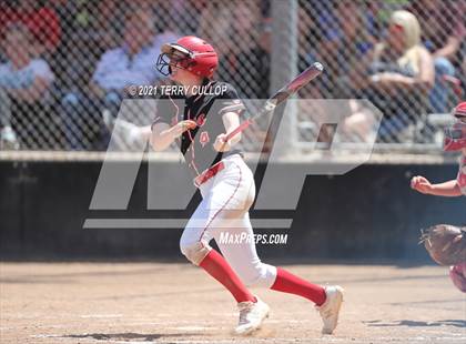 Thumbnail 1 in Mountain Ridge vs. Spanish Fork (UHSAA 5A Final) photogallery.