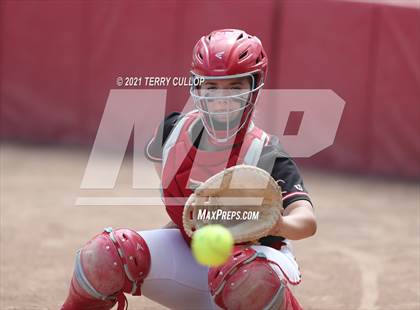 Thumbnail 3 in Mountain Ridge vs. Spanish Fork (UHSAA 5A Final) photogallery.