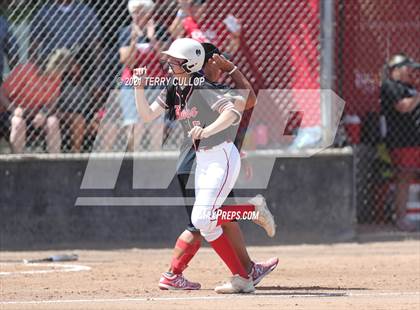 Thumbnail 2 in Mountain Ridge vs. Spanish Fork (UHSAA 5A Final) photogallery.