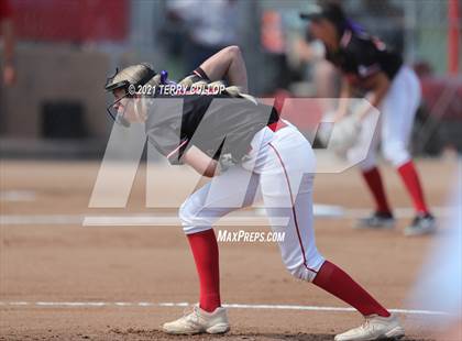 Thumbnail 1 in Mountain Ridge vs. Spanish Fork (UHSAA 5A Final) photogallery.