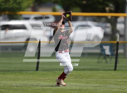 Thumbnail 1 in Mountain Ridge vs. Spanish Fork (UHSAA 5A Final) photogallery.