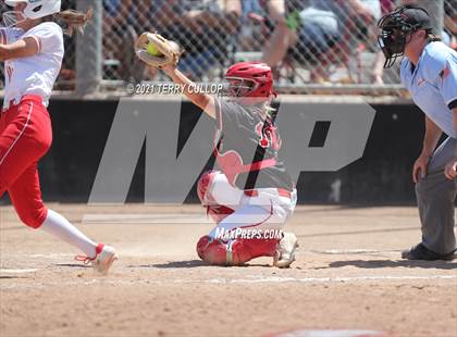 Thumbnail 2 in Mountain Ridge vs. Spanish Fork (UHSAA 5A Final) photogallery.