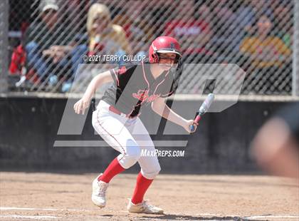 Thumbnail 2 in Mountain Ridge vs. Spanish Fork (UHSAA 5A Final) photogallery.