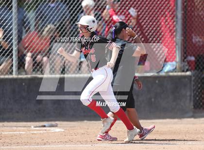 Thumbnail 3 in Mountain Ridge vs. Spanish Fork (UHSAA 5A Final) photogallery.