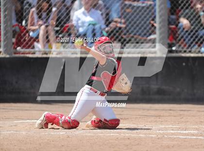 Thumbnail 1 in Mountain Ridge vs. Spanish Fork (UHSAA 5A Final) photogallery.