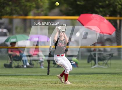 Thumbnail 1 in Mountain Ridge vs. Spanish Fork (UHSAA 5A Final) photogallery.