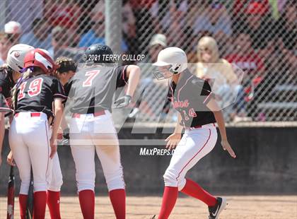 Thumbnail 1 in Mountain Ridge vs. Spanish Fork (UHSAA 5A Final) photogallery.