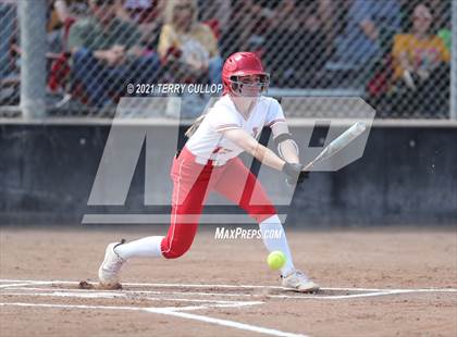 Thumbnail 1 in Mountain Ridge vs. Spanish Fork (UHSAA 5A Final) photogallery.
