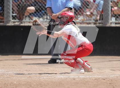 Thumbnail 1 in Mountain Ridge vs. Spanish Fork (UHSAA 5A Final) photogallery.