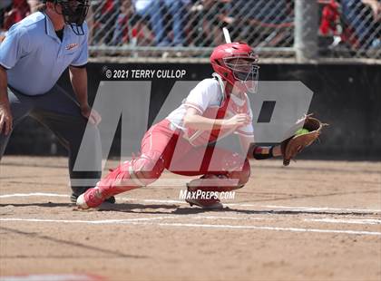 Thumbnail 2 in Mountain Ridge vs. Spanish Fork (UHSAA 5A Final) photogallery.