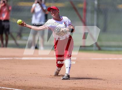 Thumbnail 3 in Mountain Ridge vs. Spanish Fork (UHSAA 5A Final) photogallery.