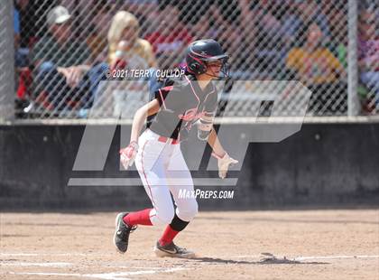 Thumbnail 1 in Mountain Ridge vs. Spanish Fork (UHSAA 5A Final) photogallery.