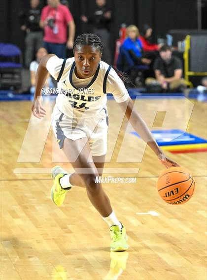 Thumbnail 2 in Phoenix Country Day vs. Page (AIA Copper Final) photogallery.